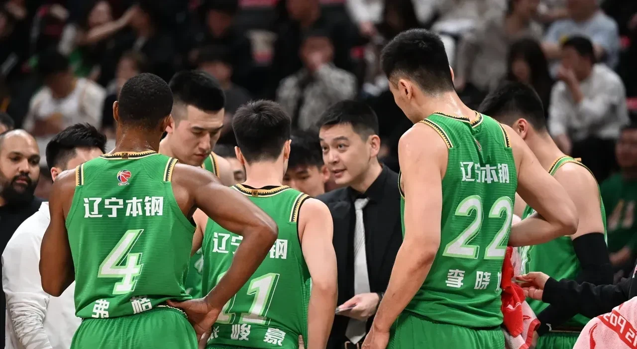 关于辽宁本钢训练开放日，清晨更衣室发声引欢呼，国王杯在即，资深球员宣示担当的信息-开云娱乐平台