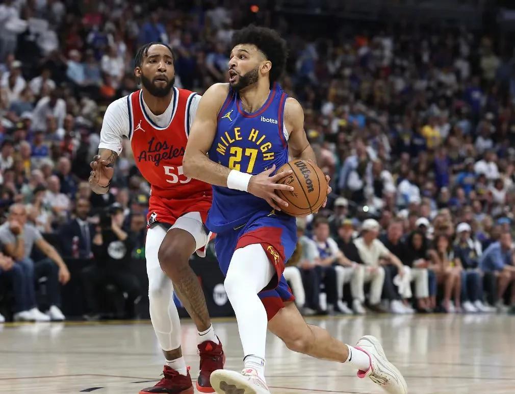 今晚丹佛掘金绝杀压哨——足总杯节点到来，引发热议，身体对抗强度拉满(足总杯决赛曼城vs曼联)-开云电竞